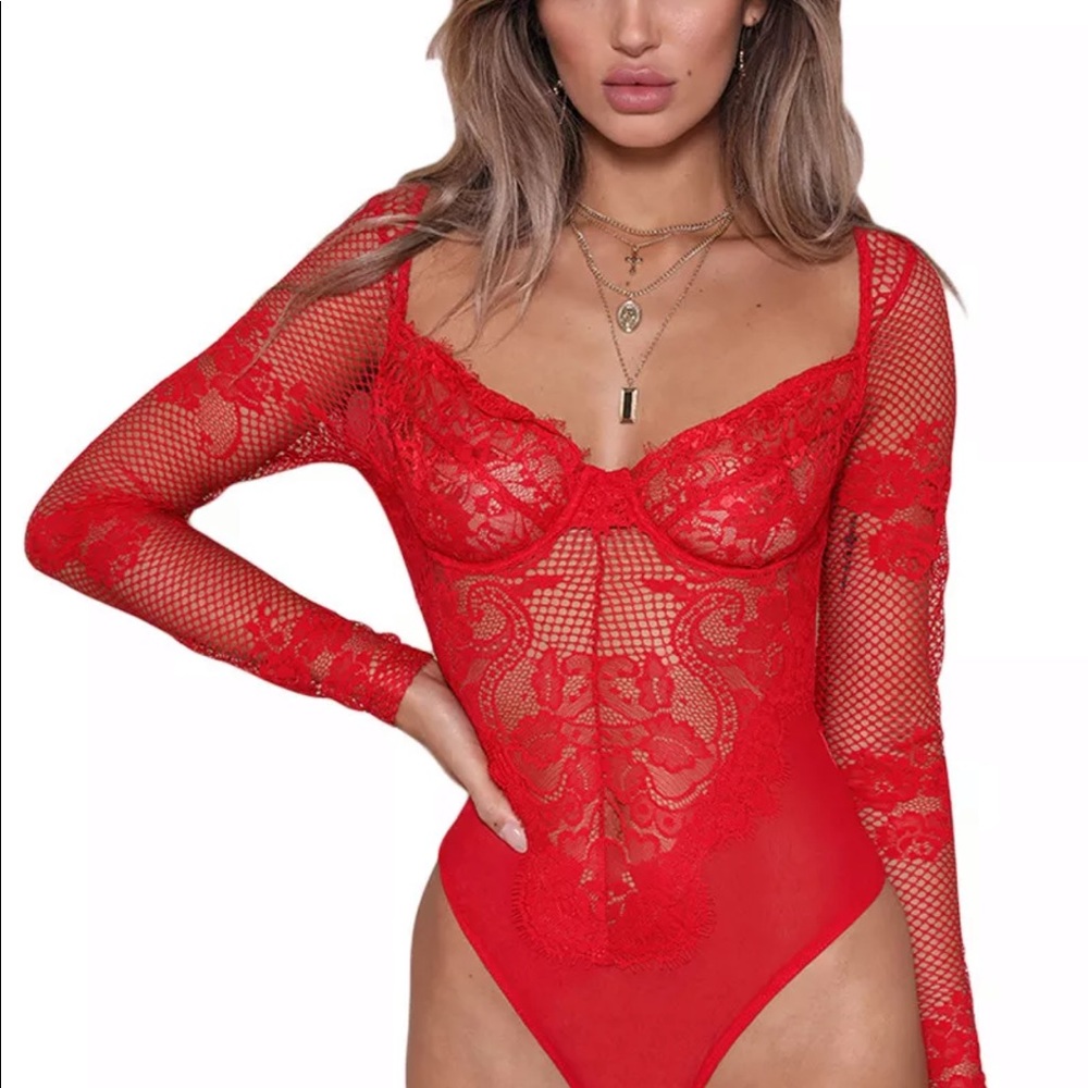 COPY - Long sleeve lace bodysuit